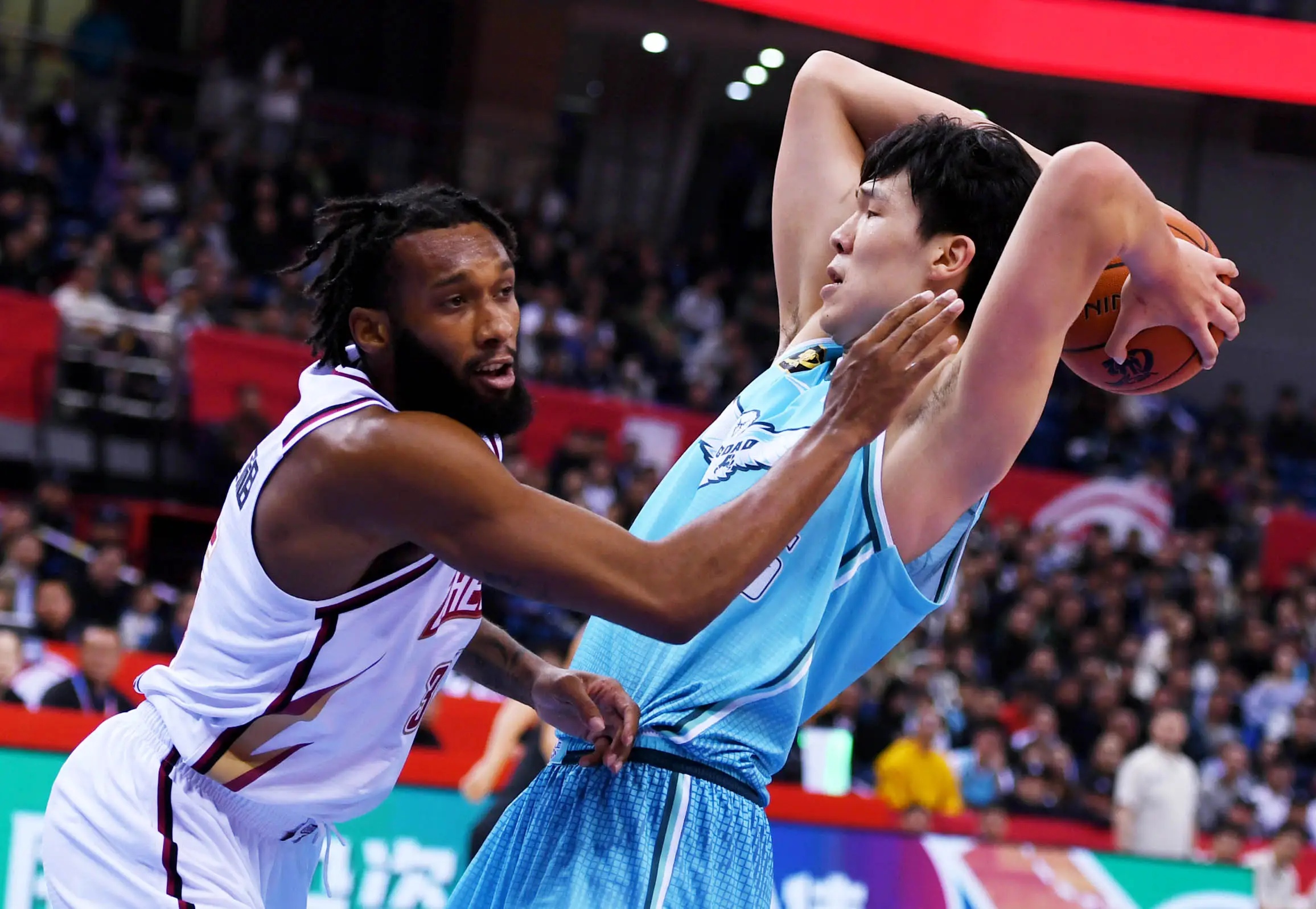 夏洛特黄蜂集结日再遭质疑，志在CBA季后赛名次提升，球迷炸锅，高层口径保持一致(nba夏季联赛杨翰森第二场最新消息)