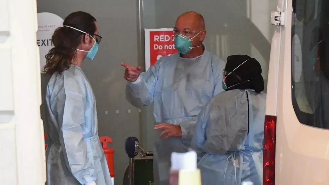  阿扎伦卡萨巴伦卡 